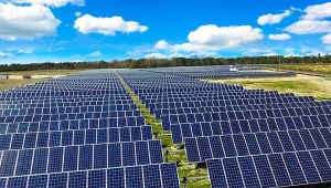 What can the solar energy industry bring to the earth and mankind？