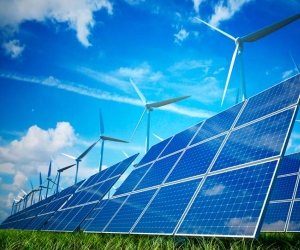 What is the focus of the US Department of Energy on solar photovoltaic and wind?