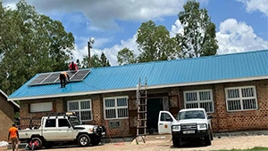 How to do cleaning and maintainence for solar power system?